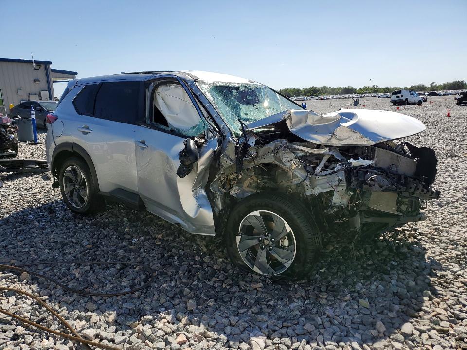 Photo 4 from auction – 2025 NISSAN ROGUE with VIN JN8BT3BB3SW159292