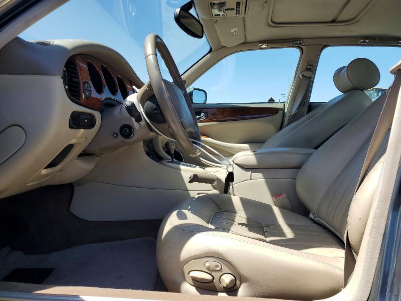 Photo 7 from auction – 1998 JAGUAR XJ8 with VIN SAJHX1247WC841374