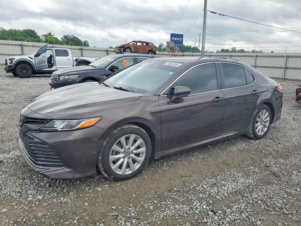 TOYOTA CAMRY 2018 with VIN 4T1B11HKXJU650798 - Photo from auction