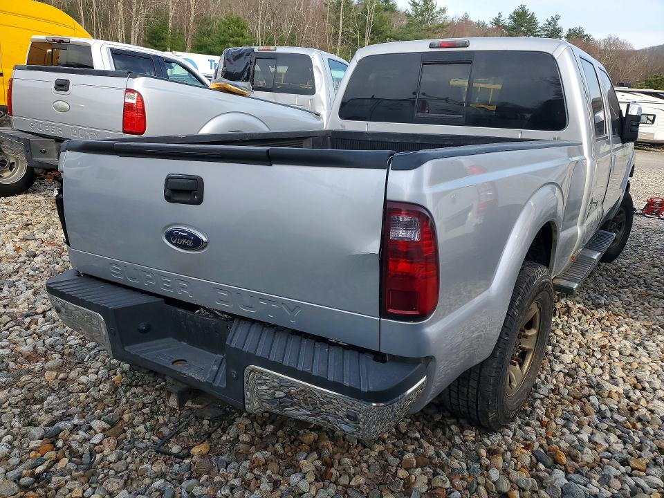 Photo 3 from auction – 2011 FORD F250 with VIN 1FT7W2B64BEB44215