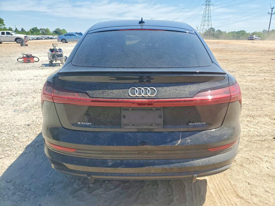 Photo 6 from auction – 2021 AUDI E-TRON with VIN WA12AAGE2MB011941