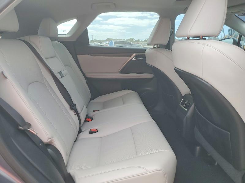 Photo 11 from auction – 2022 LEXUS RX with VIN 2T2HZMAA9NC236176