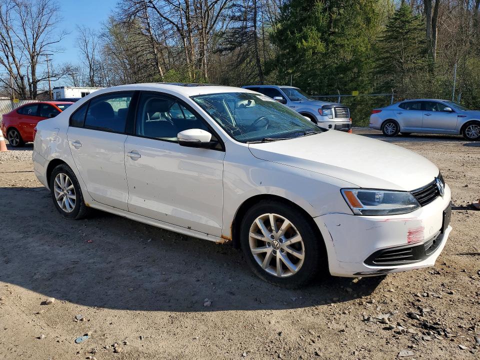 Снимка 4 от търг – 2012 VOLKSWAGEN JETTA с VIN 3VWDP7AJ7CM410001