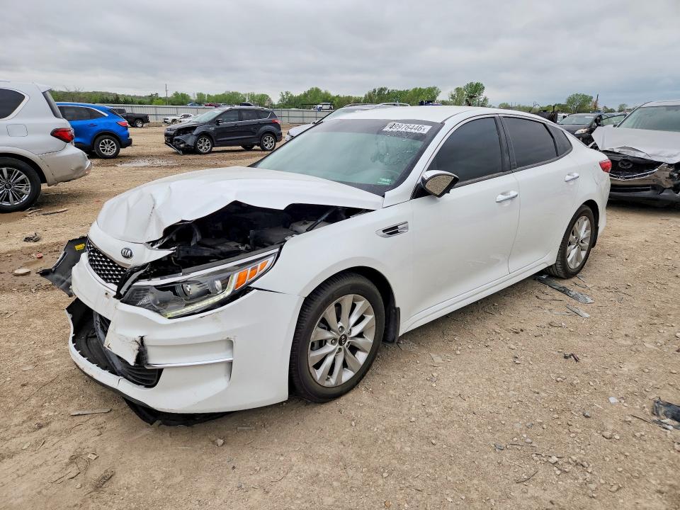 KIA OPTIMA 2018 with VIN 5XXGU4L39JG218597 - Photo from auction
