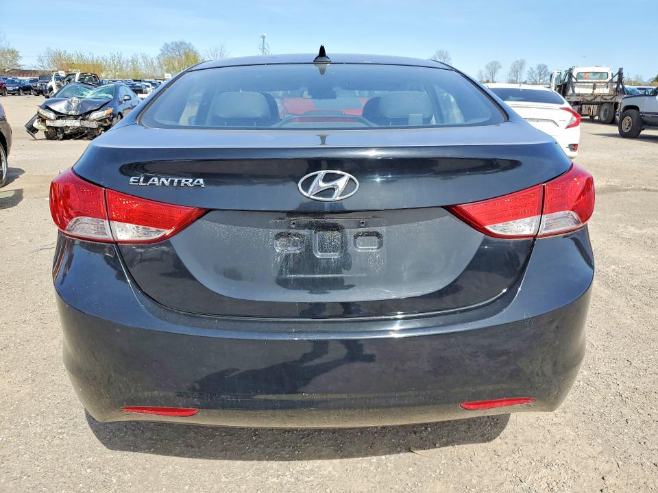 Photo 6 from auction – 2013 HYUNDAI ELANTRA with VIN 5NPDH4AE2DH435431