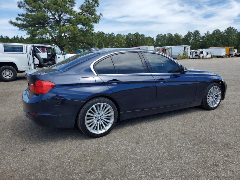 Photo 3 from auction – 2015 BMW 328 with VIN WBA3B3G57FNR87036