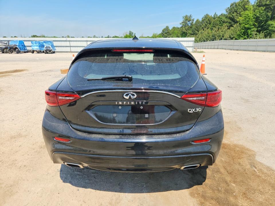 Photo 6 from auction – 2017 INFINITI QX30 with VIN SJKCH5CP9HA024151