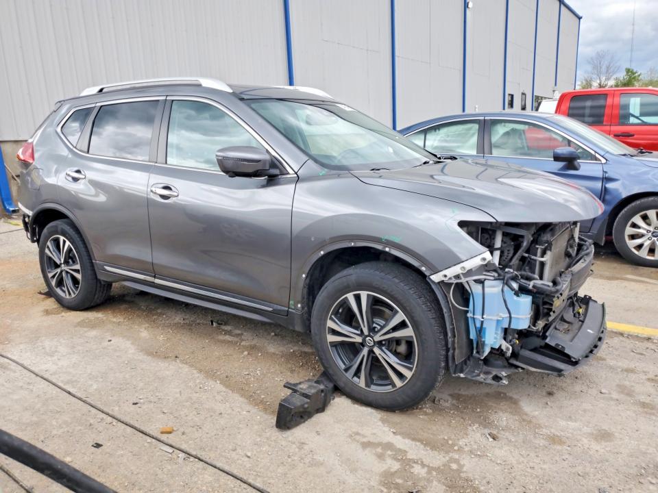 Снимка 4 от търг – 2017 NISSAN ROGUE с VIN 5N1AT2MV0HC885884