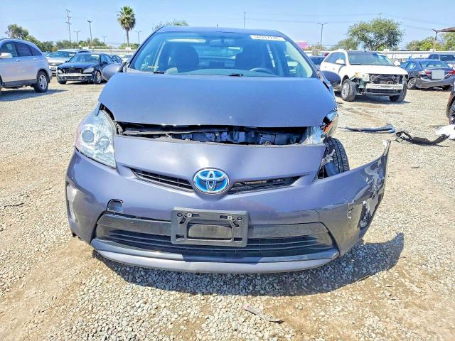 Photo 5 from auction – 2015 TOYOTA PRIUS with VIN JTDKN3DU8F0477180