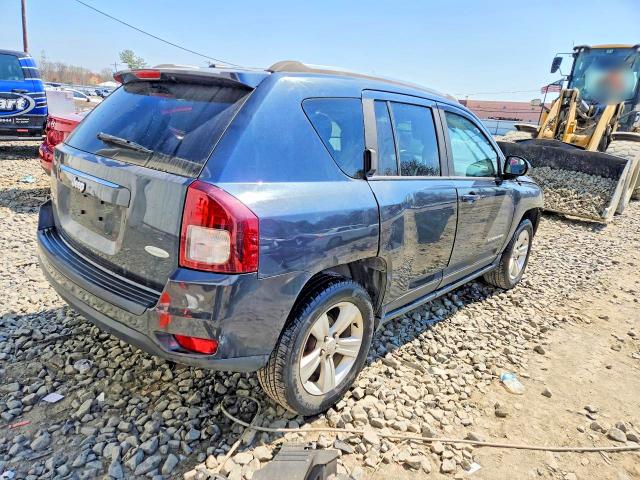 Photo 3 from auction – 2014 JEEP COMPASS with VIN 1C4NJDEB4ED816178