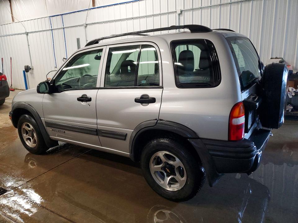 Photo 2 from auction – 2002 CHEVROLET TRACKER with VIN 2CNBJ734926935942