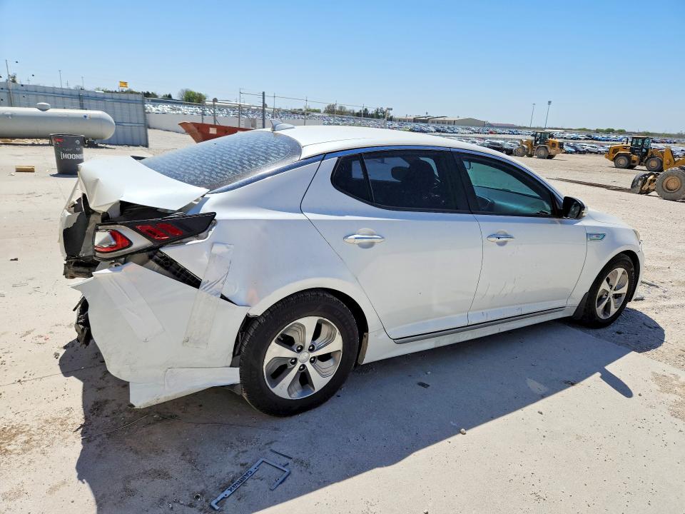 Photo 3 from auction – 2016 KIA OPTIMA with VIN KNAGM4AD5G5093569