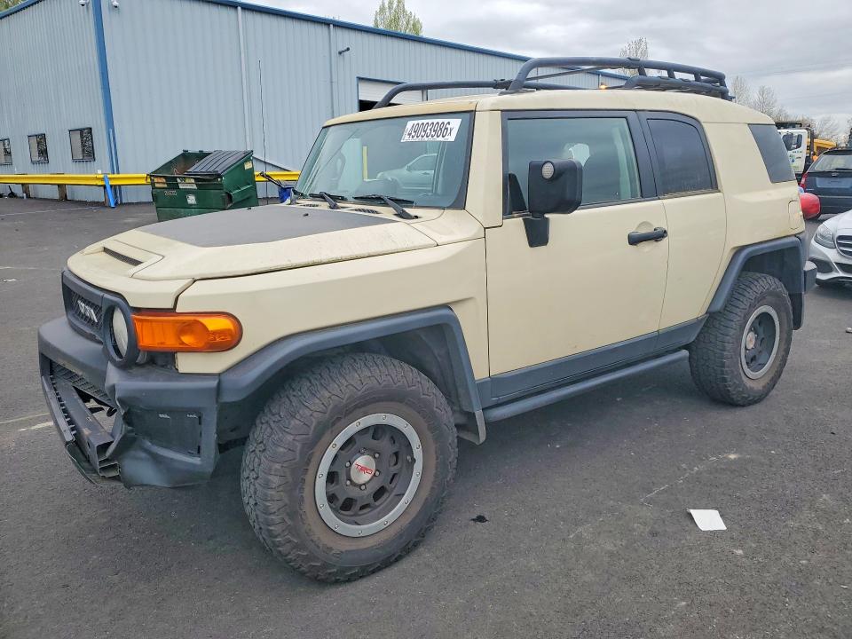 2010 TOYOTA FJ CRUISER - Търг №49093986
