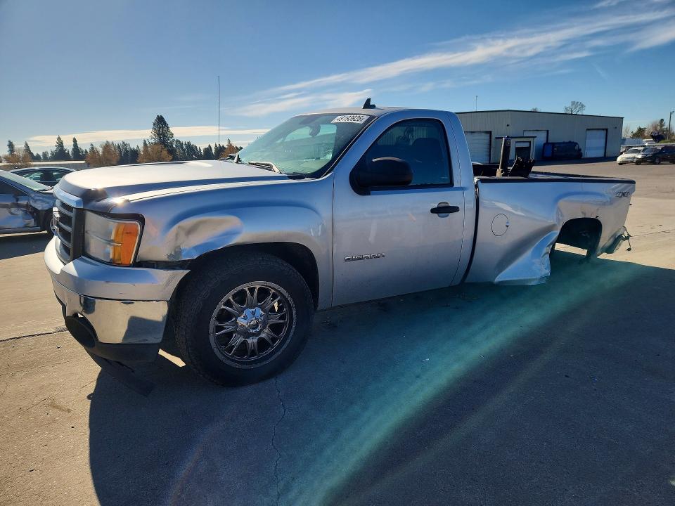GMC SIERRA 2013 مع رقم تعريف المركبة 1GTN2TEA0DZ128971 - صورة من المزاد