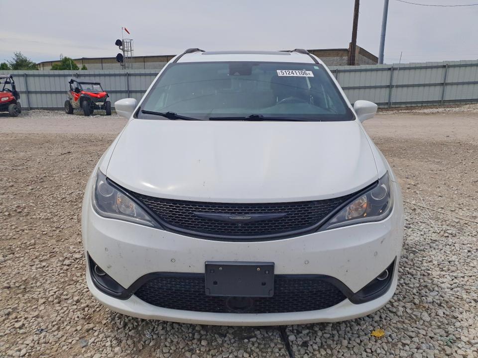 Photo 5 from auction – 2018 CHRYSLER PACIFICA with VIN 2C4RC1EG8JR351997