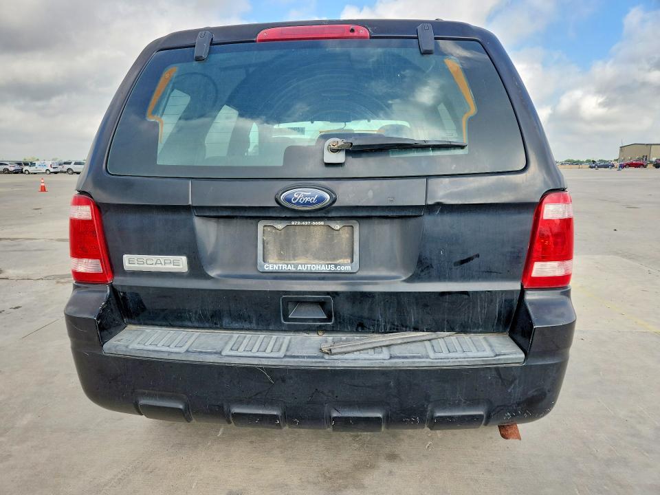 Photo 6 from auction – 2012 FORD ESCAPE with VIN 1FMCU0E70CKC19777