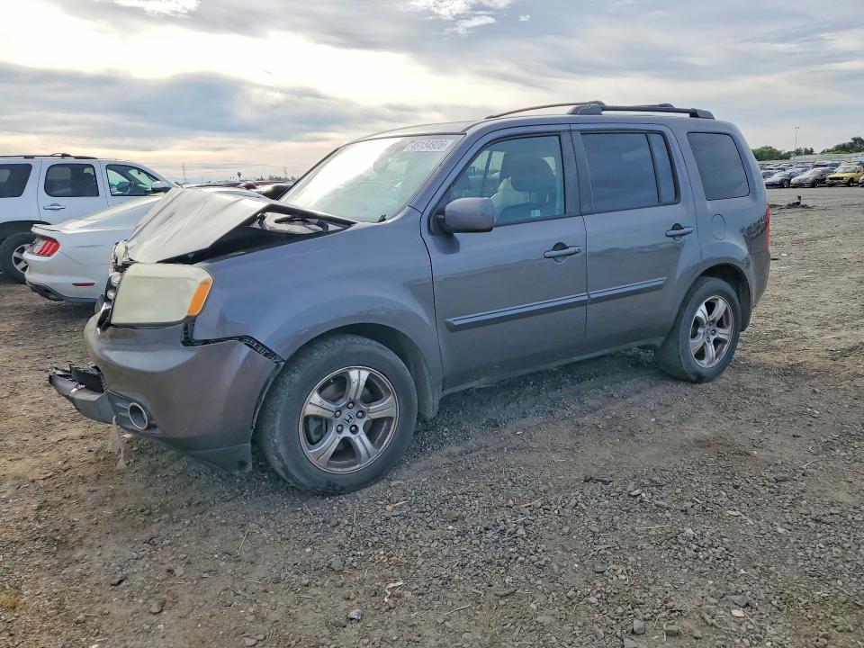 HONDA PILOT 2014 with VIN 5FNYF4H52EB023023 - Photo from auction