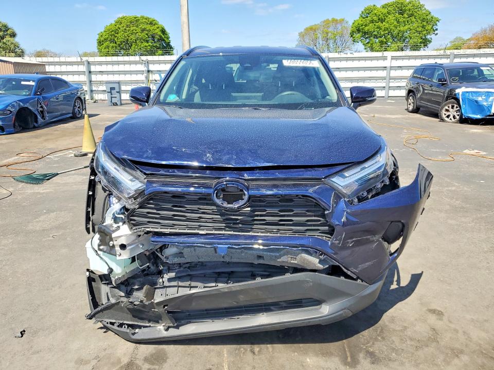 Photo 5 from auction – 2024 TOYOTA RAV4 with VIN 2T3W1RFV1RW351104