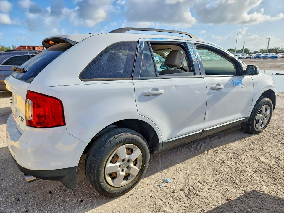Photo 3 from auction – 2014 FORD EDGE with VIN 2FMDK4JC8EBB45381