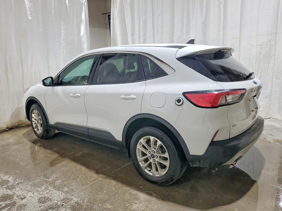 Photo 2 from auction – 2020 FORD ESCAPE with VIN 1FMCU9G60LUB14959