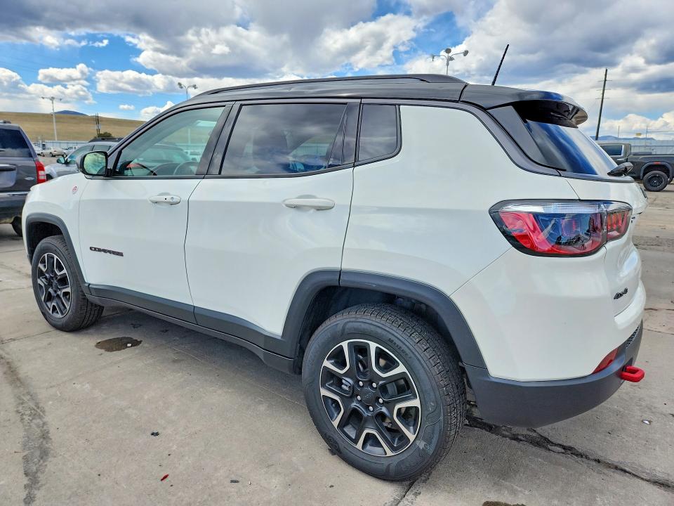 Photo 2 from auction – 2020 JEEP COMPASS with VIN 3C4NJDDB1LT248710