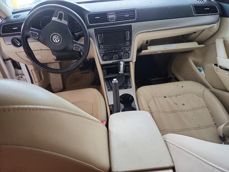 Photo 8 from auction – 2015 VOLKSWAGEN PASSAT with VIN 1VWBS7A34FC023662