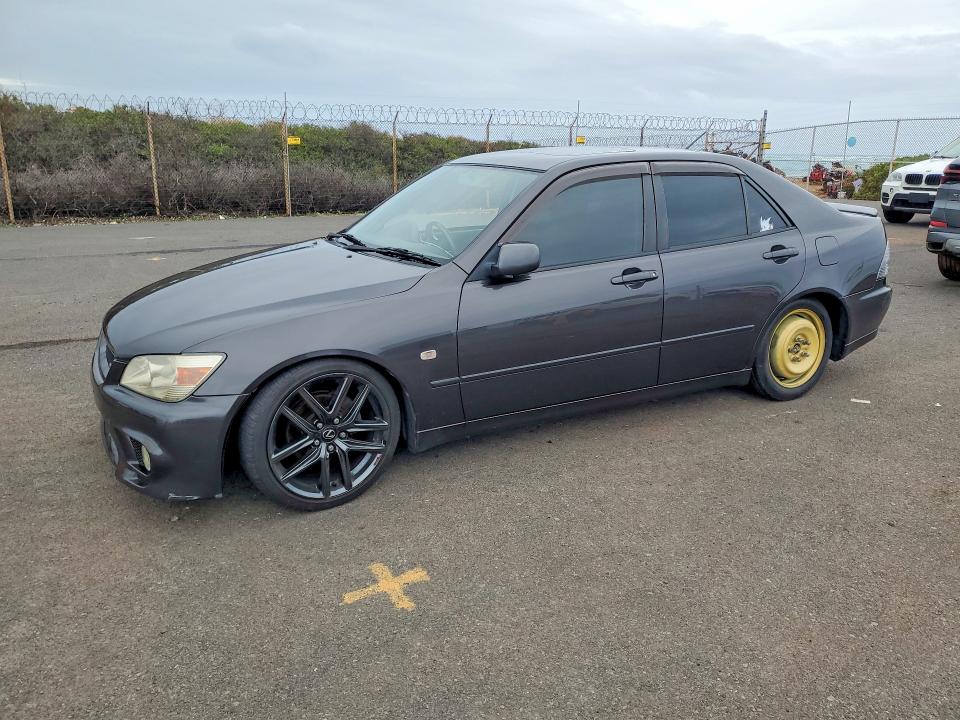 TOYOTA ALTEZZA 2000 with VIN GXE100051692 - Photo from auction