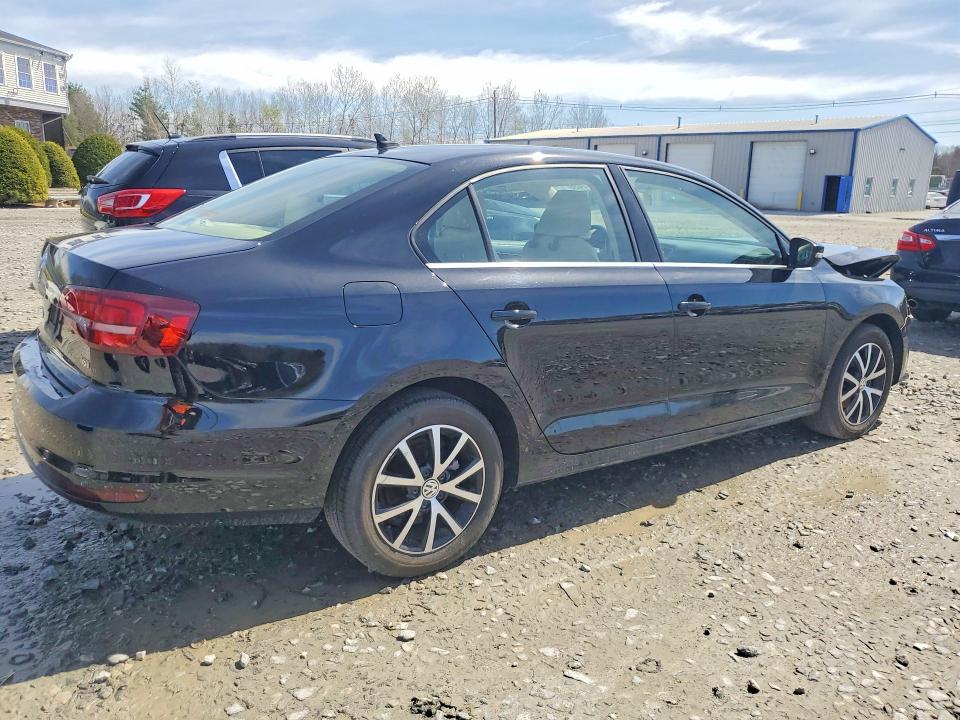 Photo 3 from auction – 2018 VOLKSWAGEN JETTA with VIN 3VWDB7AJ9JM245628