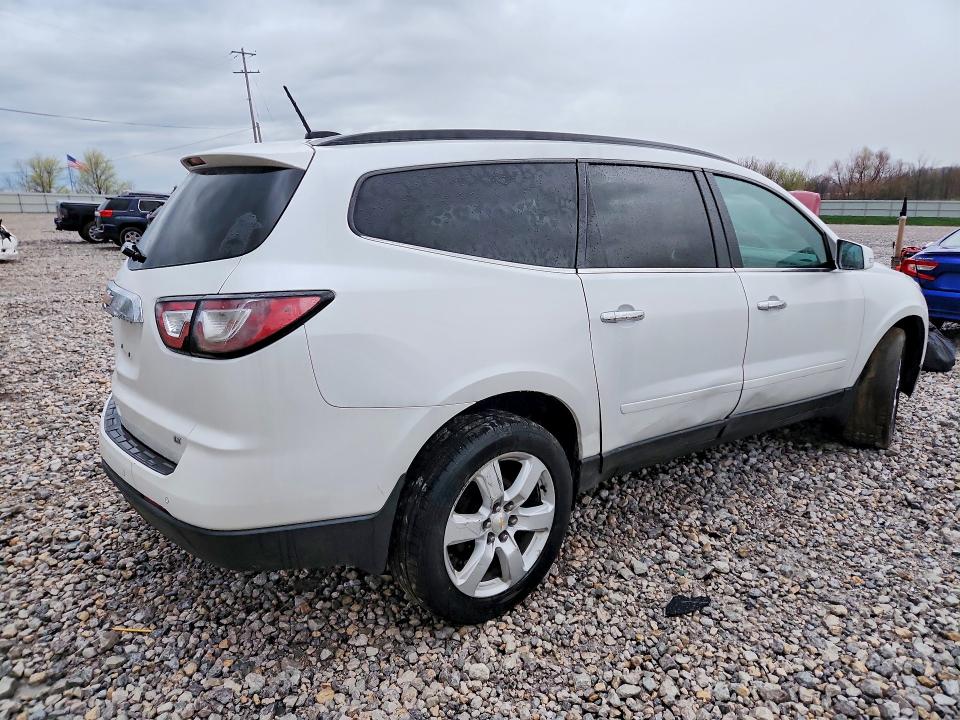 Photo 3 from auction – 2017 CHEVROLET TRAVERSE with VIN 1GNKRGKD1HJ268527