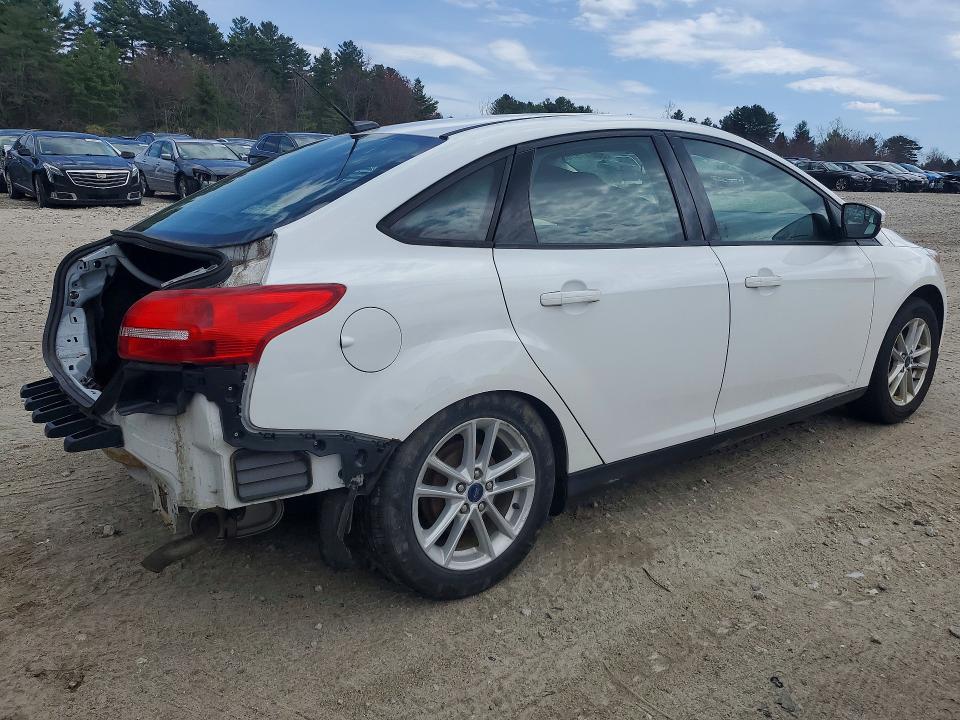 Photo 3 from auction – 2016 FORD FOCUS with VIN 1FADP3F27GL367399