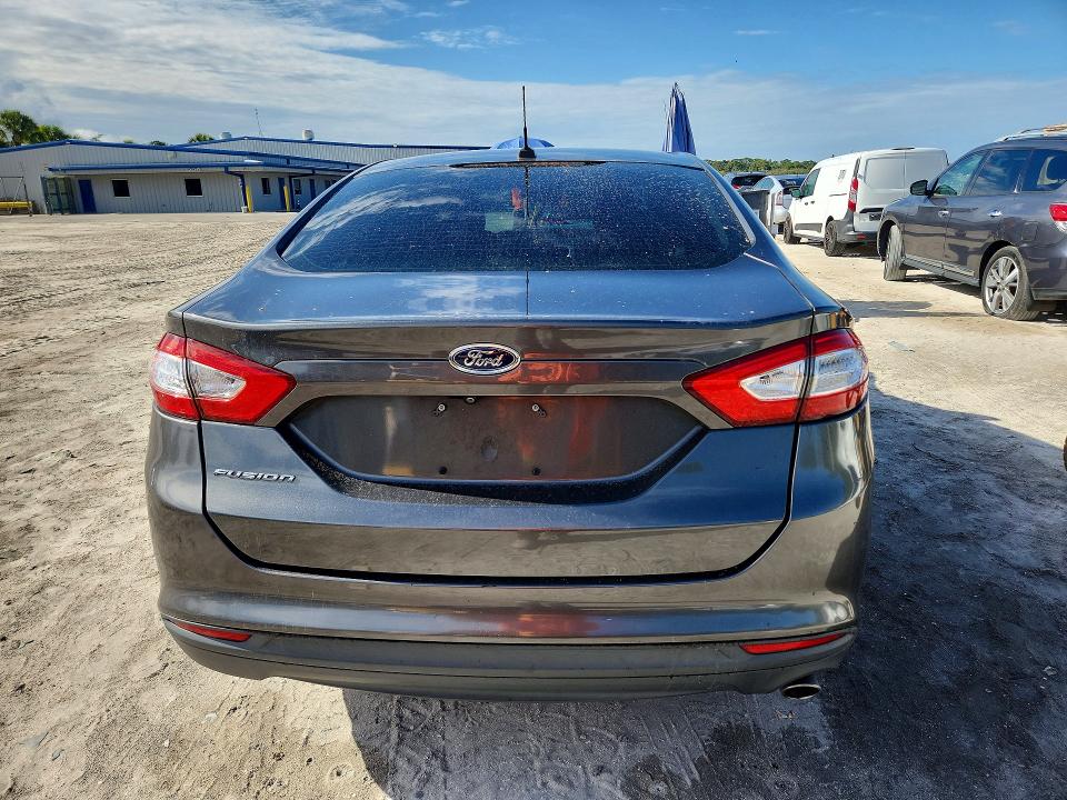 Photo 6 from auction – 2016 FORD FUSION with VIN 3FA6P0G71GR275501