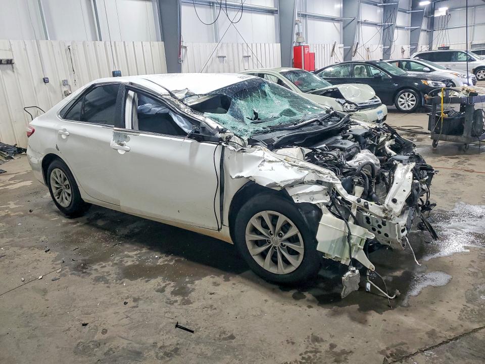 Photo 4 from auction – 2015 TOYOTA CAMRY with VIN 4T4BF1FKXFR477396