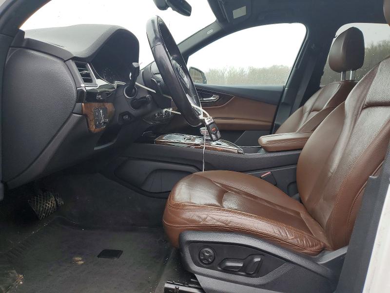 Photo 7 from auction – 2017 AUDI Q7 with VIN WA1LAAF7XHD018525