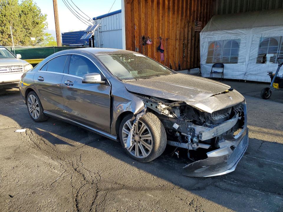 Photo 4 from auction – 2018 MERCEDES-BENZ CLA with VIN WDDSJ4EB9JN511580