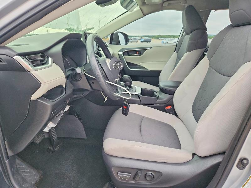 Photo 7 from auction – 2022 TOYOTA RAV4 with VIN JTMRWRFV4ND568359