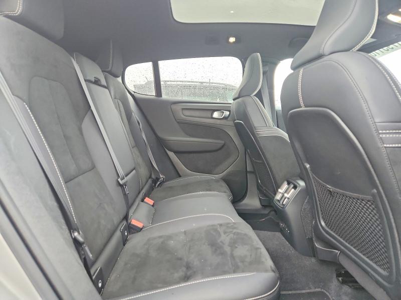 Photo 11 from auction – 2022 VOLVO C40 with VIN YV4ED3GB2N2005082
