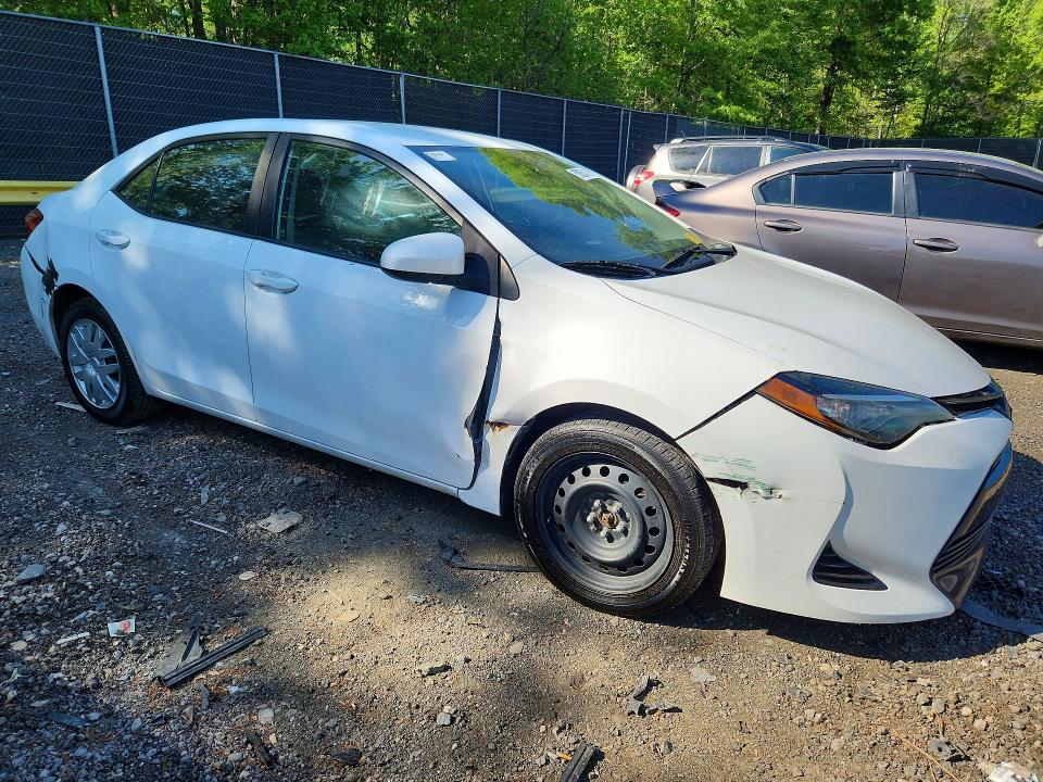 Photo 4 from auction – 2017 TOYOTA COROLLA with VIN 2T1BURHE6HC776412