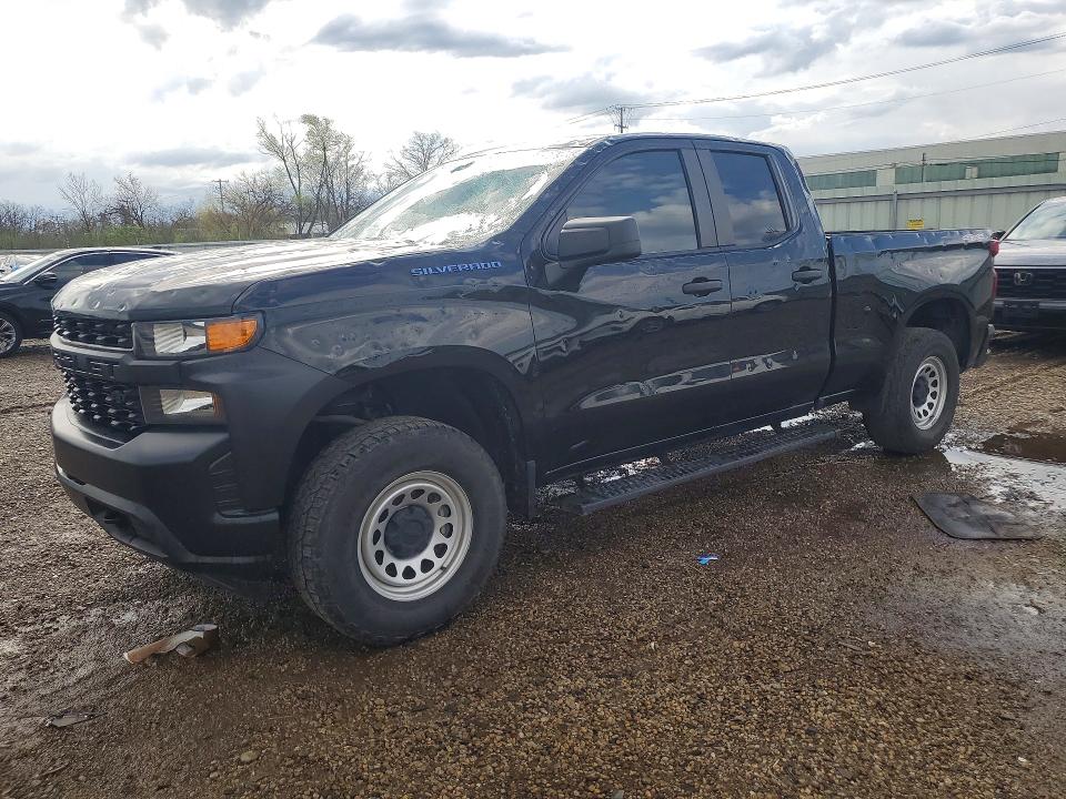 CHEVROLET SILVERADO 2019 with VIN 1GCRYAEF9KZ240116 - Photo from auction