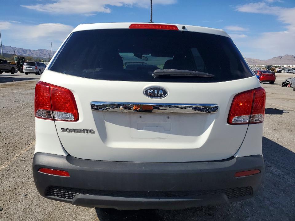 Photo 6 from auction – 2012 KIA SORENTO with VIN 5XYKT3A15CG232634