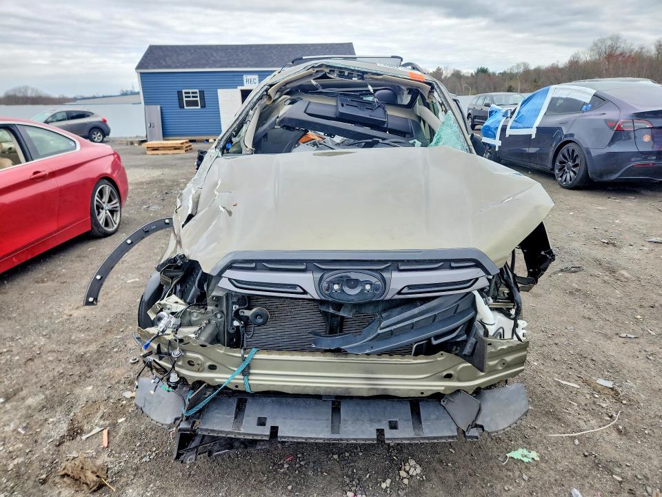 Photo 5 from auction – 2022 SUBARU FORESTER with VIN JF2SKAPC3NH508997