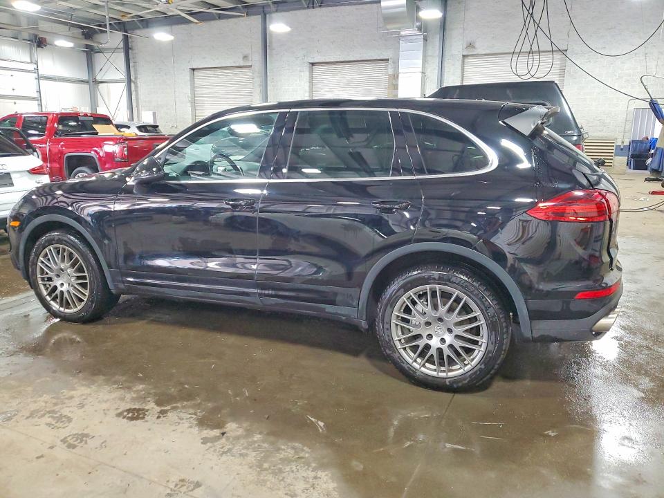 Photo 2 from auction – 2017 PORSCHE CAYENNE with VIN WP1AB2A25HLA53361