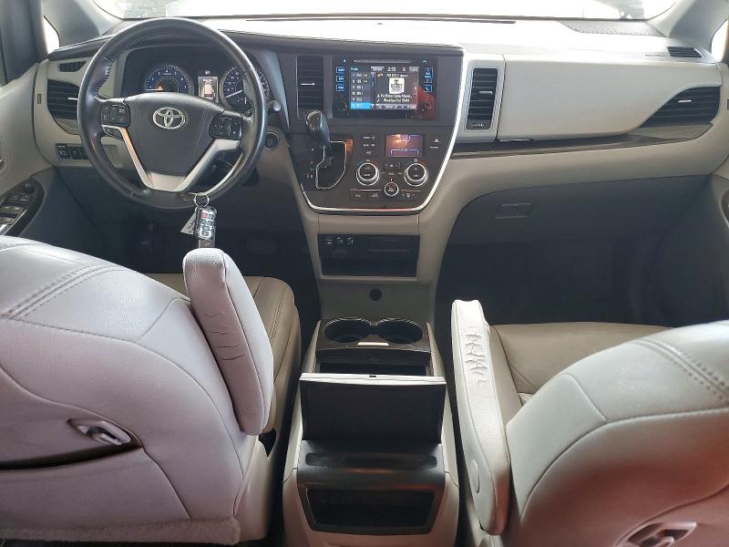 Photo 8 from auction – 2017 TOYOTA SIENNA with VIN 5TDYZ3DC2HS806493