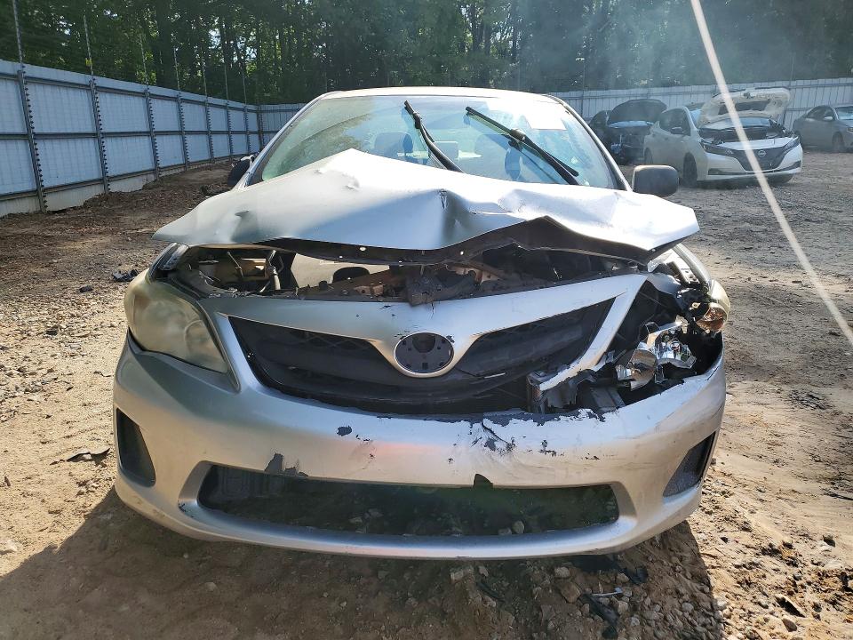 Photo 5 from auction – 2012 TOYOTA COROLLA with VIN 2T1BU4EE3CC845587