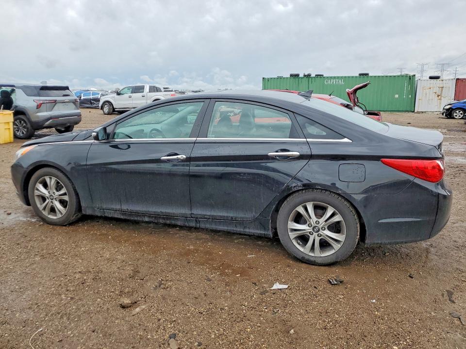 Photo 2 from auction – 2011 HYUNDAI SONATA with VIN 5NPEC4AC8BH292581