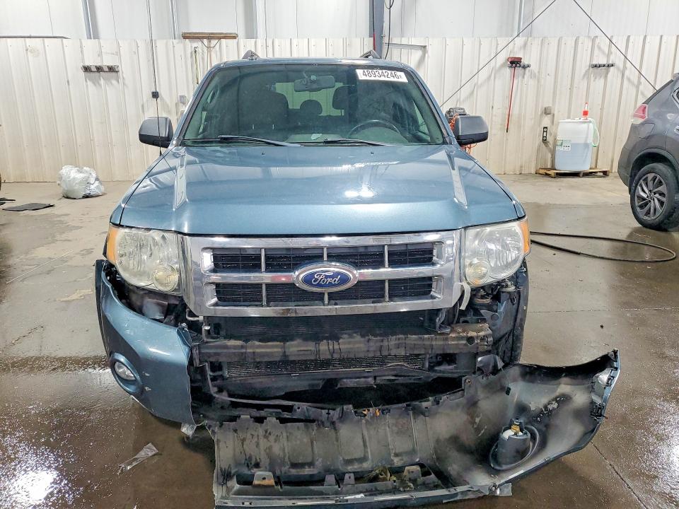 Photo 5 from auction – 2011 FORD ESCAPE with VIN 1FMCU0D79BKA33395