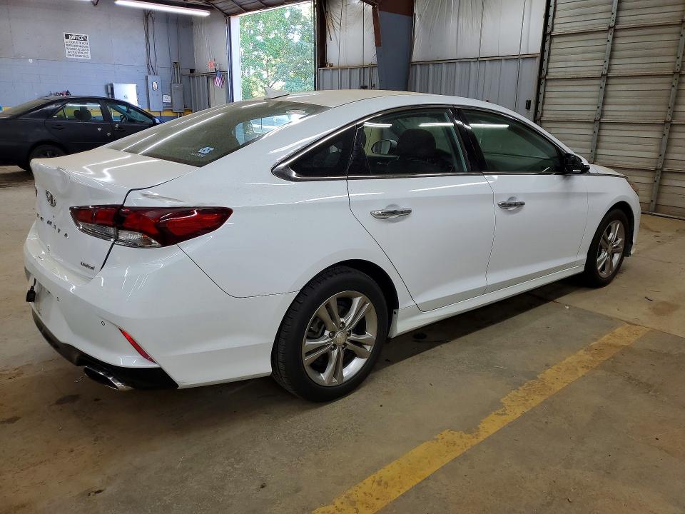 Photo 3 from auction – 2018 HYUNDAI SONATA with VIN 5NPE34AF9JH603329