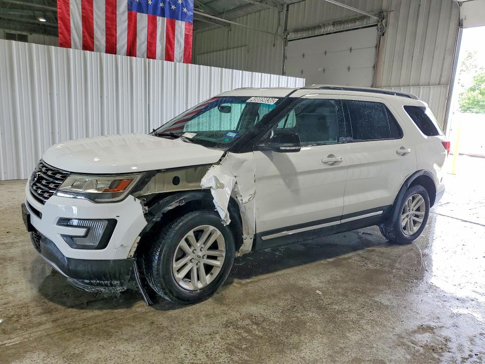 FORD EXPLORER 2017 with VIN 1FM5K7D89HGA98825 - Photo from auction