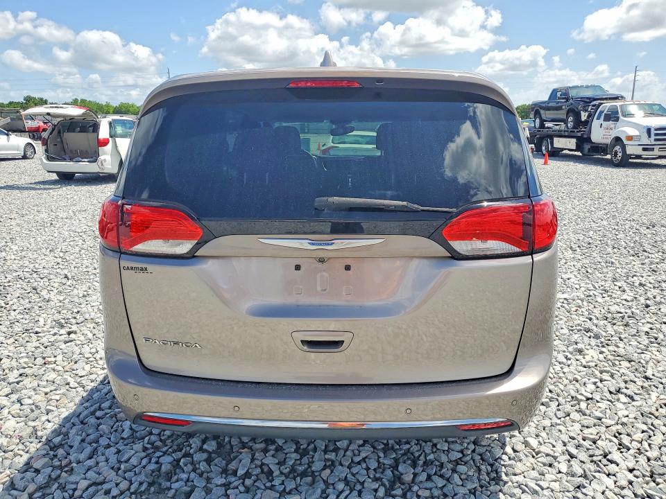 Photo 6 from auction – 2018 CHRYSLER PACIFICA with VIN 2C4RC1FG2JR158100