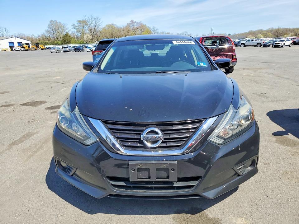Photo 5 from auction – 2018 NISSAN ALTIMA with VIN 1N4AL3AP8JC135631