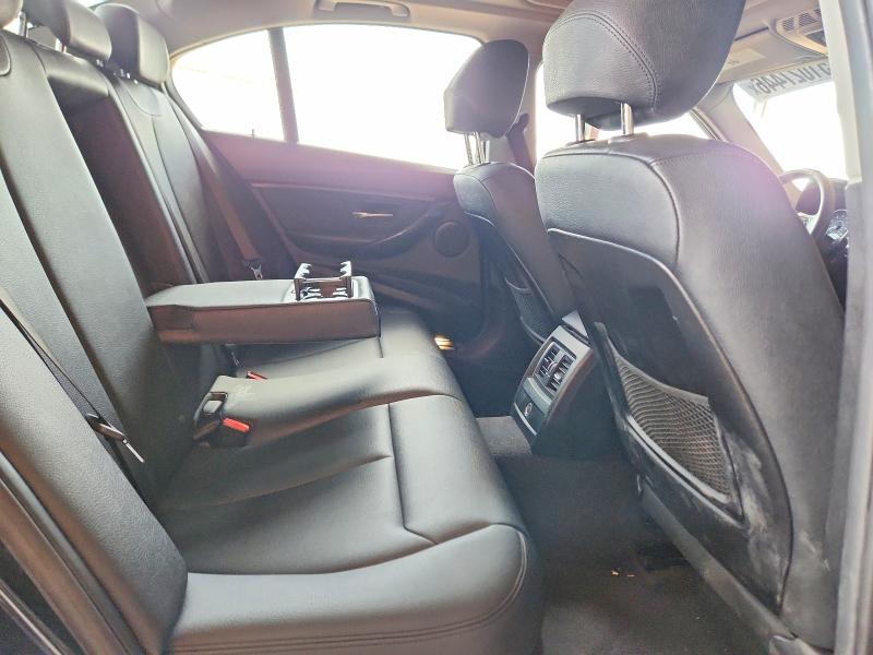 Photo 10 from auction – 2018 BMW 320 with VIN WBA8A3C5XJA489332
